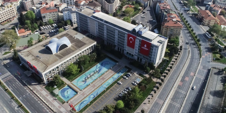 İBB Sözcüsü Ongun: Kur farkından dolayı belediyenin 15,2 milyarı buharlaştı