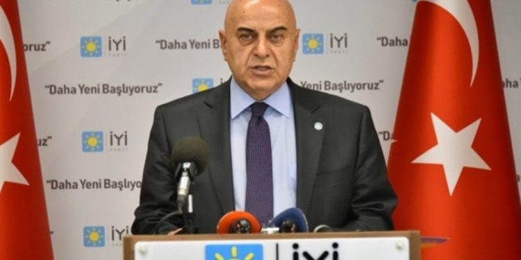 İYİ Partili Paçacı: İstanbul'a kayyım atanması çılgınlık olur