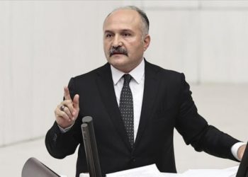 İYİ Partili Usta: Ekonomi y&ouml;netimi tamamen Berat Albayrak&rsquo;ın kontrol&uuml;nde