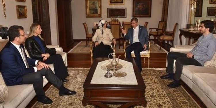 İmamoğlu’ndan Gelecek Partisi lideri Davutoğlu’na ziyaret