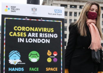 İngiltere, Omicron nedeniyle alarm seviyesini yükseltti