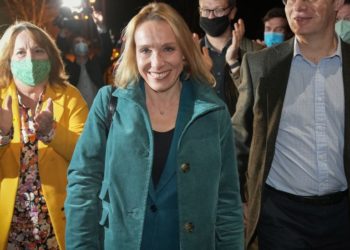 İngiltere'de Muhafazakar Parti, 200 yıllık kalesini ara seçimde kaybetti