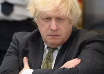 İngiltere'de hükümetin Covid kurallarını çiğnediği iddialarına yenisi eklendi, Başbakanlık 'İş toplantısı' diyor