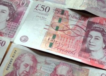 İngiltere'de çalışan Türkiyeliler sterlin 20 TL'yi geçince ne hissetti?