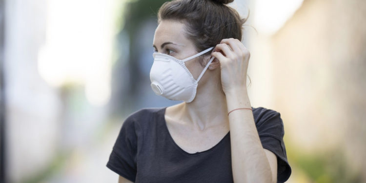 İngiltere’de koronavirüs vaka sayısında rekor