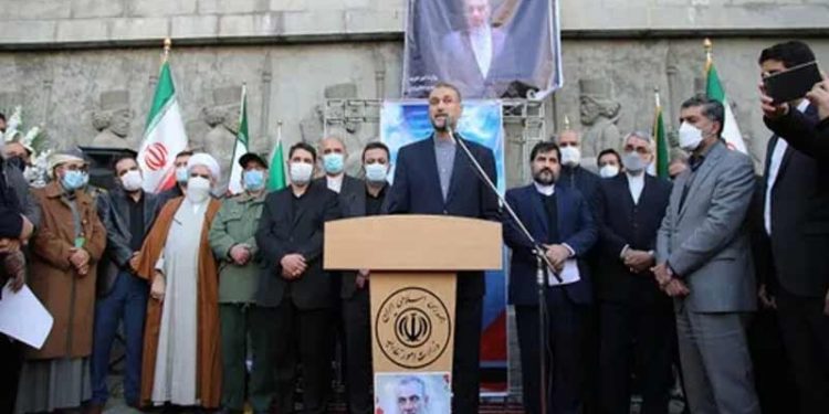 İran, büyükelçinin ölümünden Suudi Arabistan'ı sorumlu tuttu