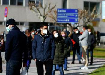 İspanya'da geçen hafta her 100 kişiden biri Kovid-19'a yakalandı