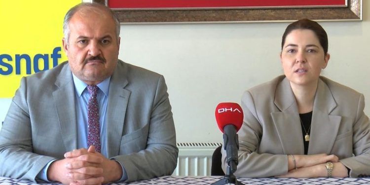 İstanbul'un taksi sorunu yine çözülemedi: 750 minibüsün taksiye döndürülmesi kararını mahkeme durdu