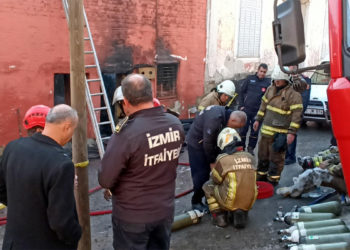 İzmir’de yangın faciası: Üç kardeş hayatını kaybetti
