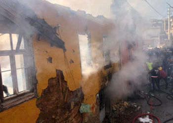 İzmir’de yangın faciası; üç kardeş hayatını kaybetti