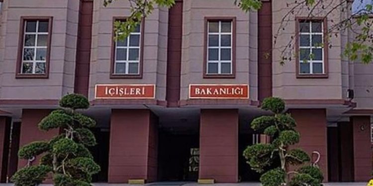 İçişleri Bakanlığı, AKP'li belediye başkanı hakkındaki 'görevi kötüye kullanma' şikâyetini işleme almadı
