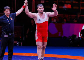 Şampiyon güreşçi Cenk İldem, aktif spora veda etti