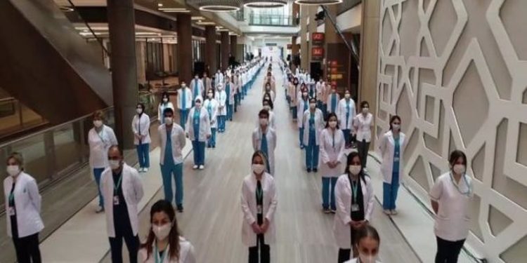 Şehir hastaneleri raporu: Sağlık çalışanlarına 'yüzde 70 doluluk' dayatması