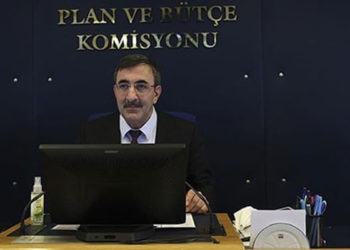 ‘Asgariye vergi muafiyeti’ teklifinin görüşmelerinde gerilim