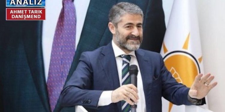 ‘Nebati bey, gözlerimizin içine bakar mısınız, ne görüyorsunuz gözlerimizde?’
