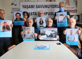 ‘Yaşamı Savunuyoruz’ nöbeti: Hasta tutukluları serbest bırakın