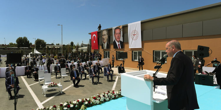 “Türkiye pandemiyi en kötü idare eden OECD ülkeleri arasında”