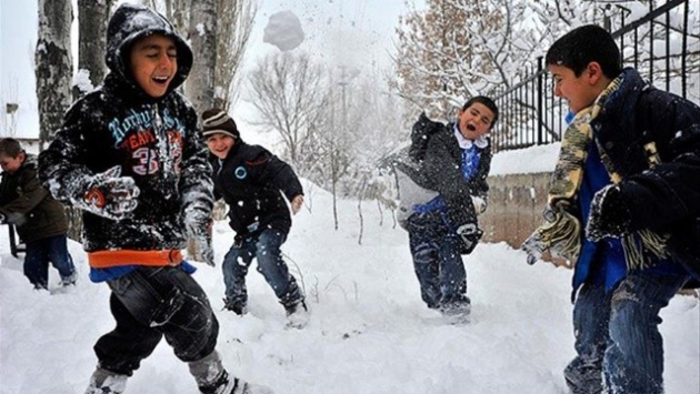 İstanbul’da olumsuz hava koşulları nedeniyle karneler erken alınacak