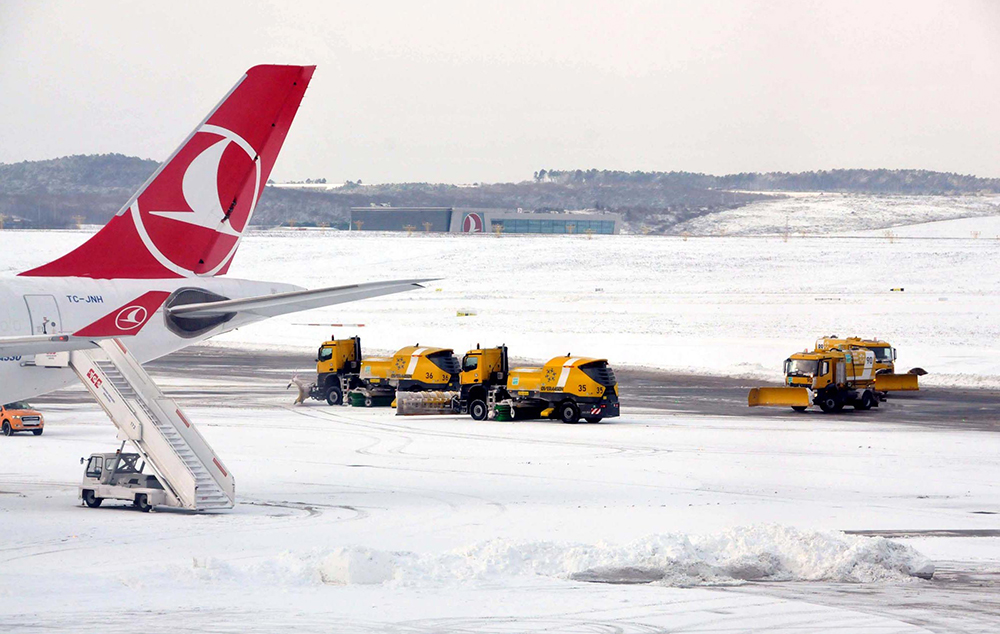 İstanbul Havalimanı’nda uçuş yasağı uzatıldı, Kuzey Marmara 17 saat sonra açılabildi