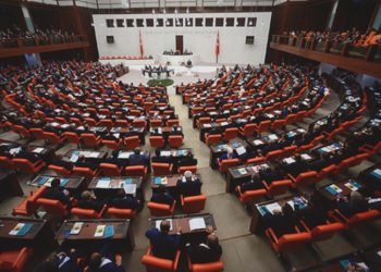 10 milletvekili hakkındaki dokunulmazlık dosyaları TBMM'de