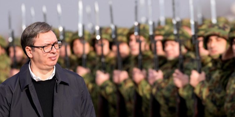 Sırbistan Cumhurbaşkanı Vuçiç, Rusya’dan alınan silahları övdü