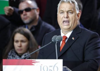 Orban seçim öncesi enflasyonla mücadele için 6 temel gıdaya fiyat sınırlaması getirdi