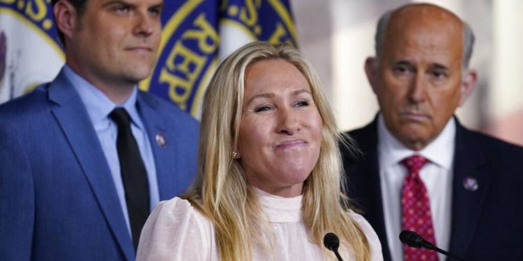 Twitter, ilk kez ABD’li bir kongre üyesinin kişisel hesabını kalıcı olarak askıya aldı