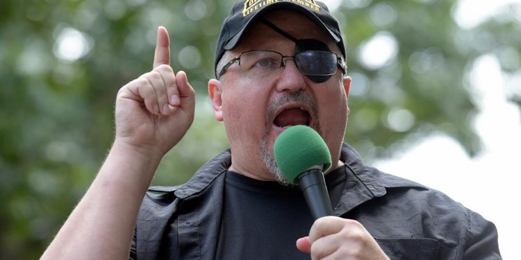 FBI, Kongre baskını soruşturması kapsamında aşırı sağcı Oath Keepers grubu lideri Rhodes’u yakaladı