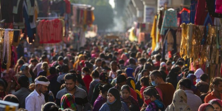 Dünya nüfusu 2021’de 74 milyon artarak 7.8 milyara ulaştı