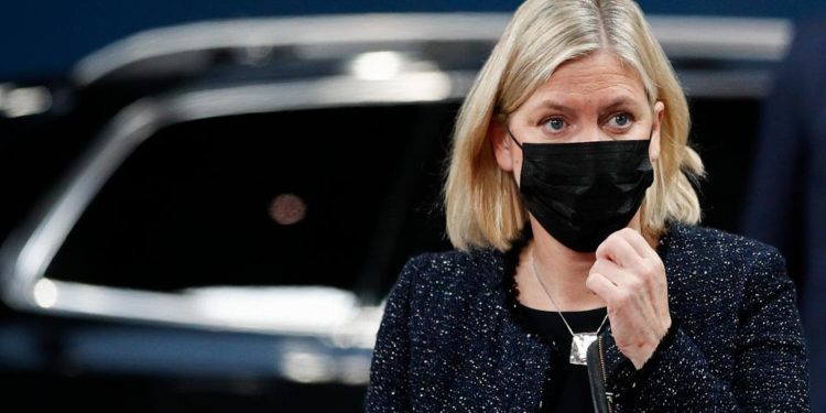 İsveç Başbakanı Andersson’ın evine baskın düzenleyen polis, yasa dışı çalışan göçmen kadını yakaladı