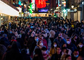 İspanya, İtalya ve İsrail ‘Covid-19 ile yaşama’ stratejisine geçişin sinyalini veriyor