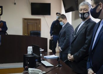 Vatana ihanetle yargılanan Eski Ukrayna Devlet Başkanı Poroşenko serbest kaldı