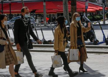 Dünya Sağlık Örgütü: 6-8 hafta içinde Avrupa’nın yarısından fazlasına Omicron bulaşacak