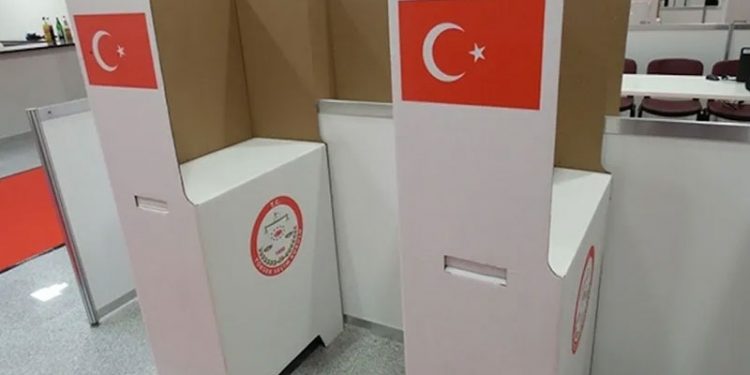 200 bin karton oy verme kabinine YSK'den onay