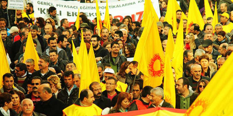 21 Eğitim Sen’li öğretmen ihraç edildi