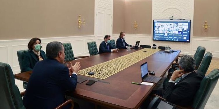 74 bini aşan rekor vaka artışı sonrası Bilim Kurulu toplanıyor