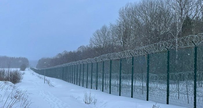 AB: Para kısıtlı, her ülke kendi çitini örsün