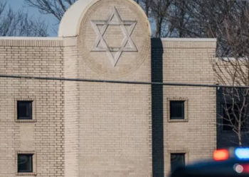 ABD'de bir sinagogda dört kişiyi rehin aldıktan sonra öldürülen saldırganın İngiliz olduğu açıklandı