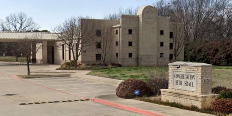ABD'de bir sinagogda hahamın da olduğu dört kişi rehin alındı