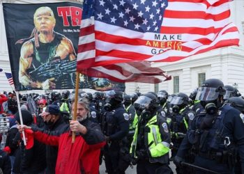ABD'de sosyal medya şirketleri ifadeye çağrıldı