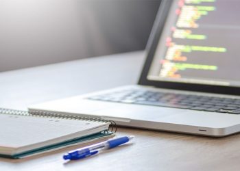 ABD'de vaka artışı nedeniyle birçok üniversite uzaktan eğitime dönüyor