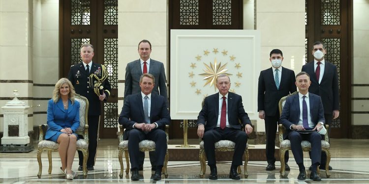 ABD’nin yeni Ankara Büyükelçisi Flake güven mektubunu sundu