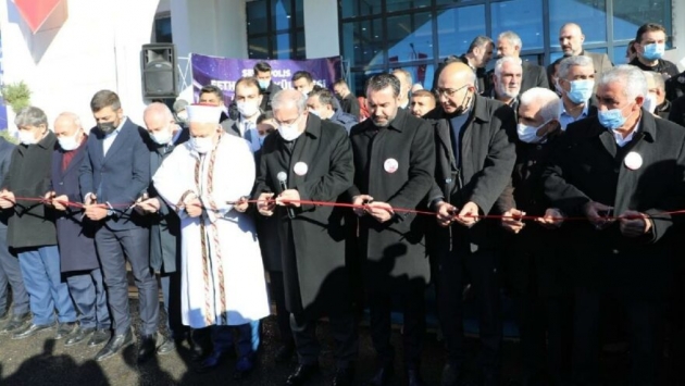 AKP’li başkanlar arasında ‘konuşma’ krizi, tören alanını terk etti