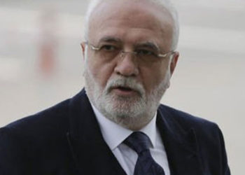 AKP Grup Başkanvekili Elitaş: Bütün emekliler enflasyon farklarından faydalanırken sadece milletvekilleri faydalanamıyor