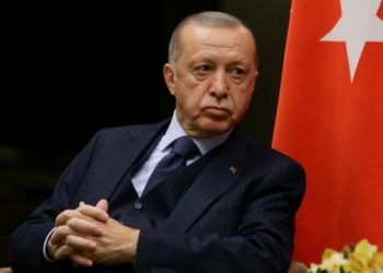 AKP, kopan se&ccedil;men i&ccedil;in &lsquo;geri kazanma&rsquo; kampanyası başlatıyor: Taban rahatsız