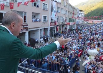 AKP metropollerde güç kaybediyor, taşraya sıkışıyor