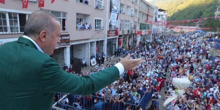 AKP metropollerde güç kaybediyor, taşraya sıkışıyor