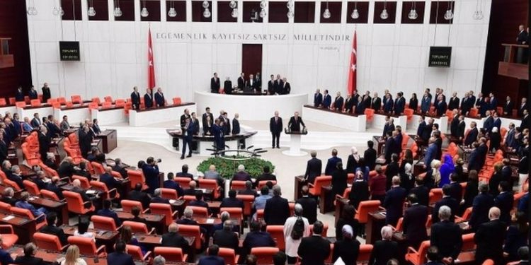 AKP'den muhalefete ziyaret