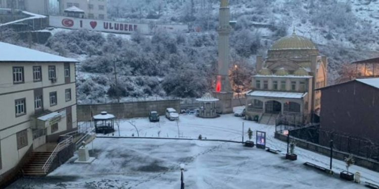 AKP'li üç başkan ‘ihaleye fesat karıştırmak’tan ceza aldı