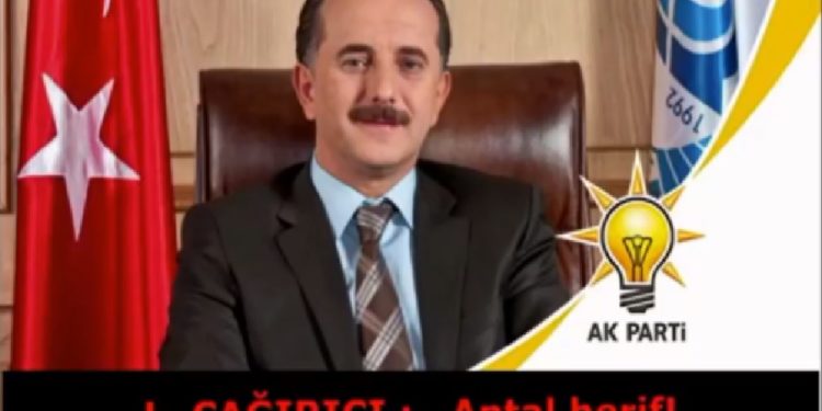 AKP’li Belediye Başkanı’ndan kendisiyle fotoğraf çektirmek istemeyen memura hakaret